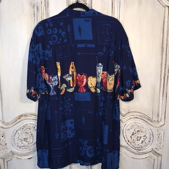 Men’s Paradise Found Vintage Vacation Tropical Mixed Drink Graphic Button Down - Picture 7 of 9